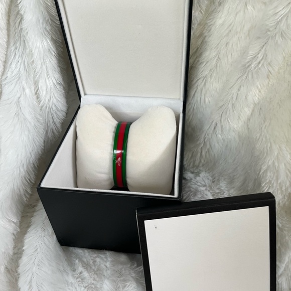 Authentic Gucci Watch Bangle - Picture 3 of 3